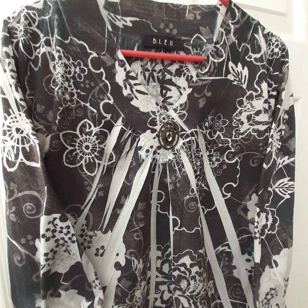 B.L.E.U. Shirt Sz L Black, white and gray
